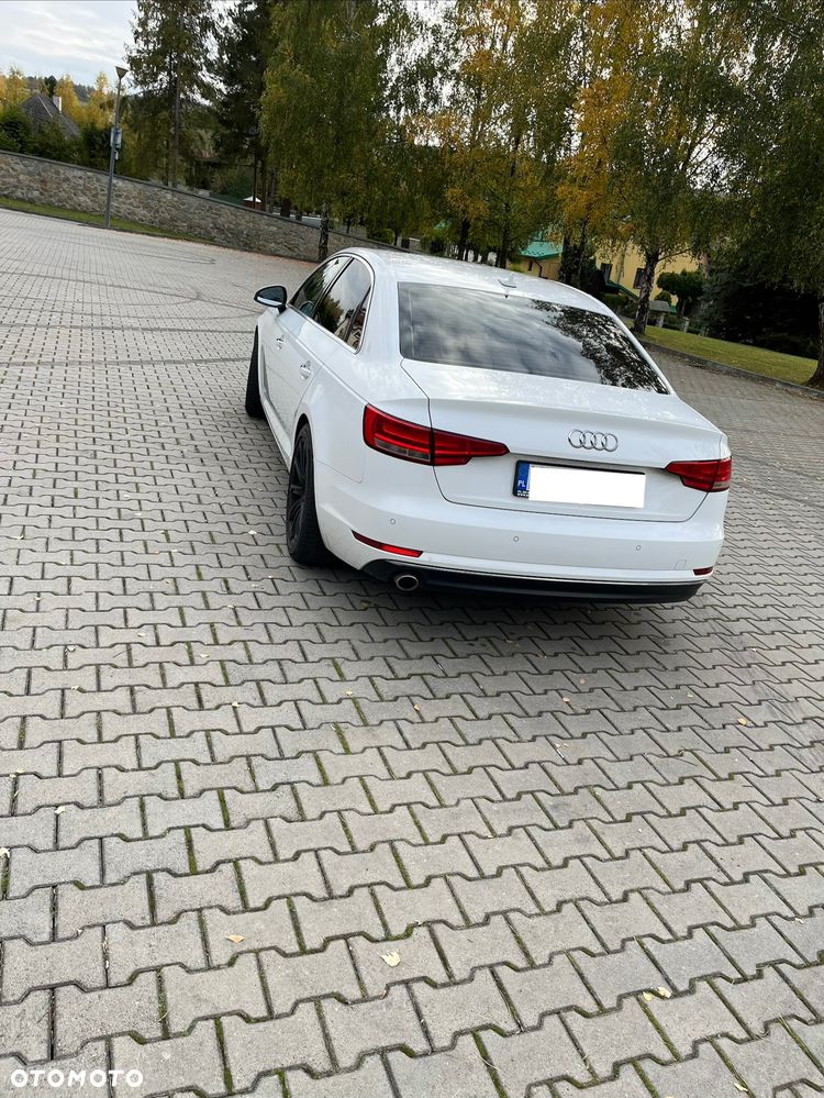 Audi A4 2016 photo 5
