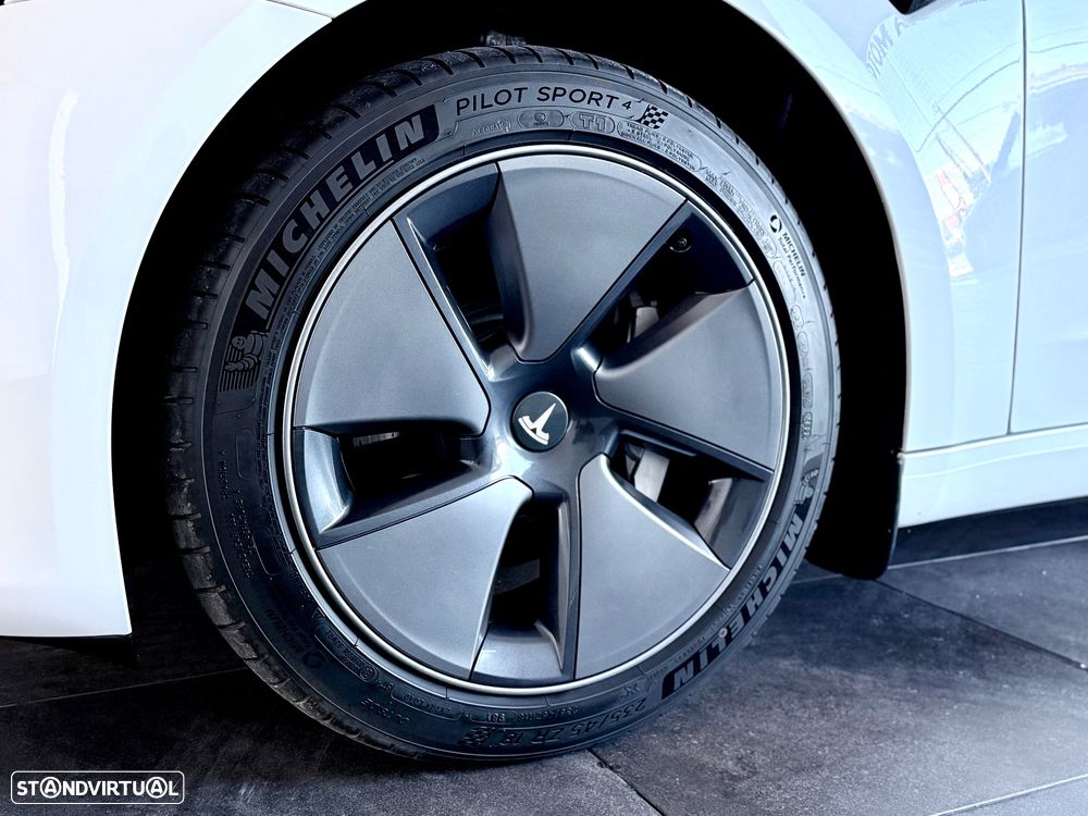 Tesla Model 3 Tração Traseira Standard - 10
