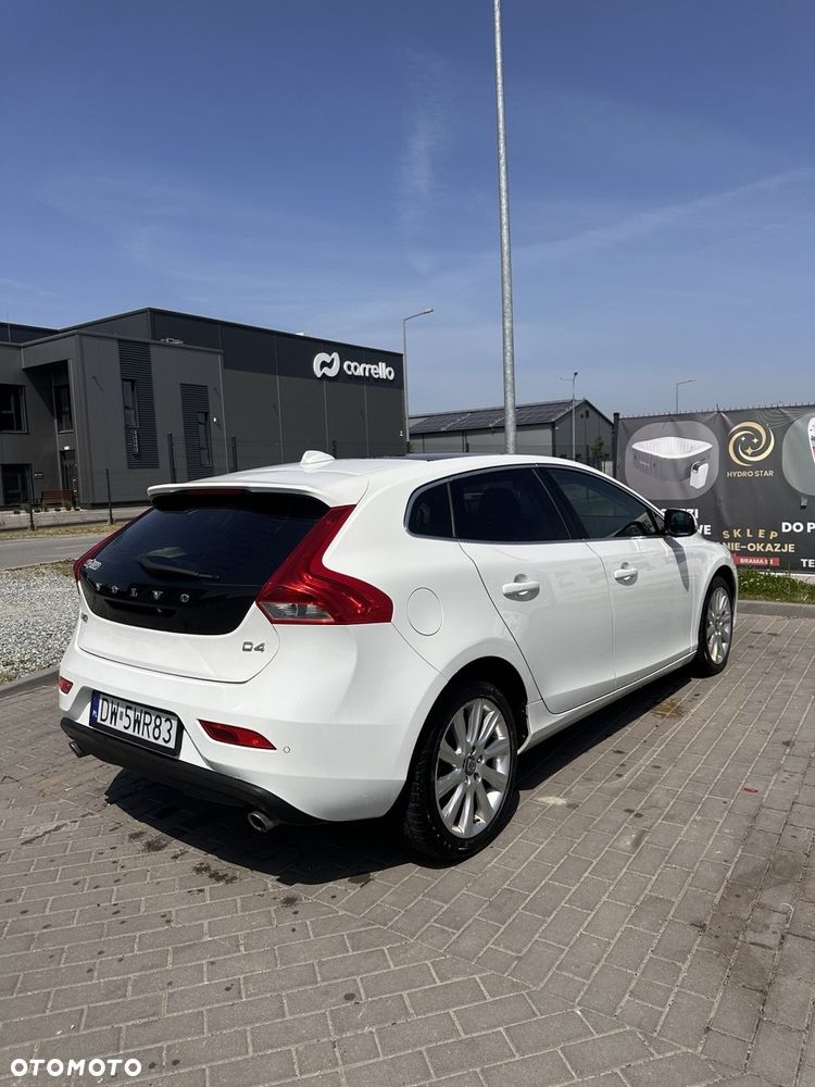 Volvo V40 D4 Summum - 3