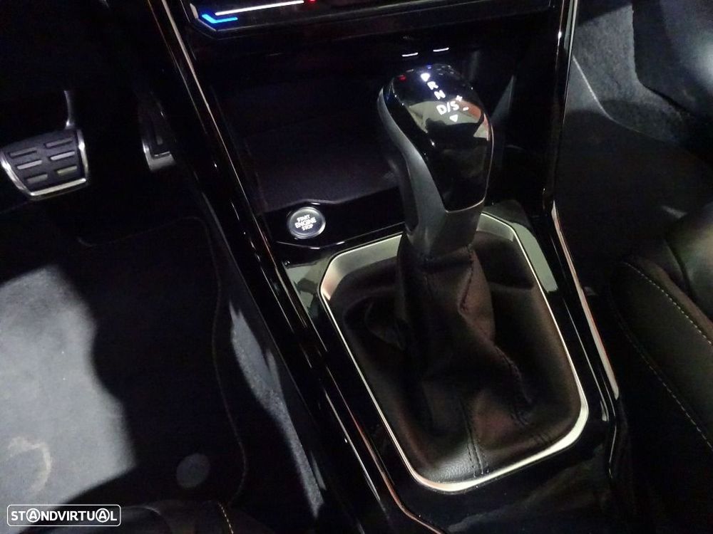 VW T-Roc 2.0 TDI R-Line DSG - 29