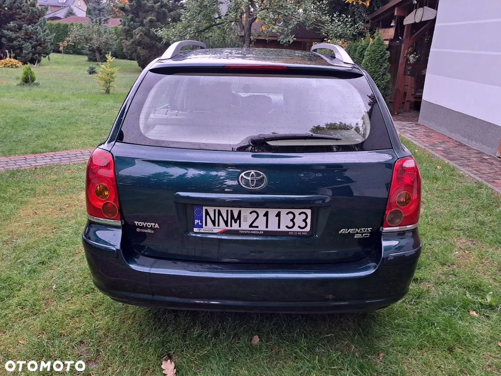 Toyota Avensis 2.0 VVT-i Combi Executive - 6