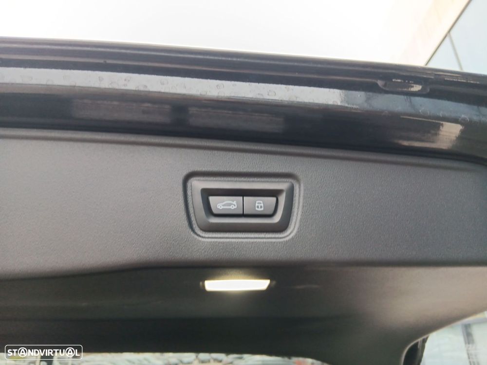 BMW 530 e Pack Desportivo M - 29