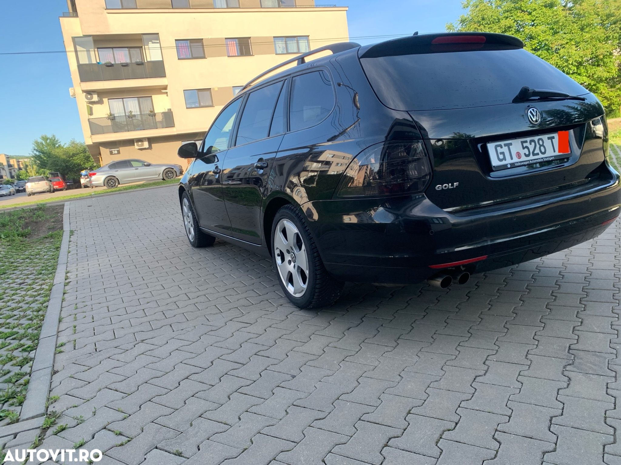Volkswagen Golf 2.0 TDI DPF BlueMotion Technology MATCH - 12
