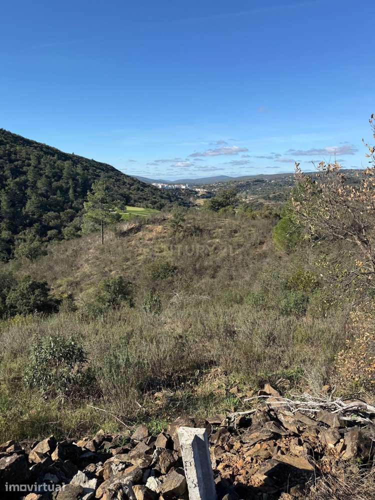 Terreno Rústico com Vista Deslumbrante em Porte Nobre, Querença, Loulé - Grande imagem: 2/6