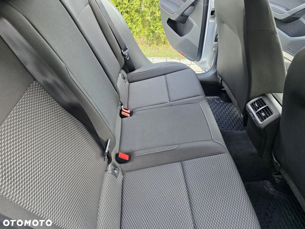 Volkswagen Golf 1.6 TDI BMT Trendline - 11