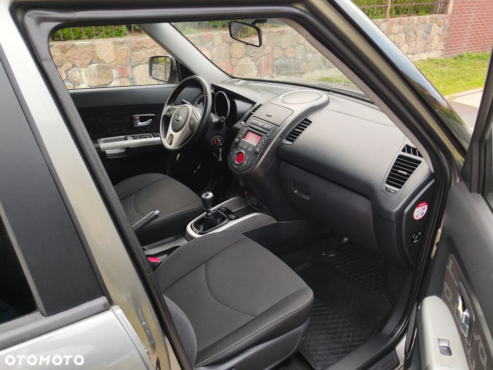 Kia Soul 1.6 CRDI Dream-Team Edition - 18