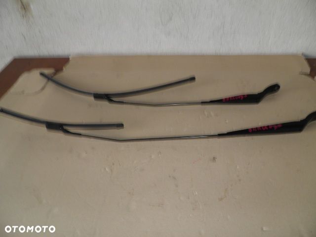 RAMIONA WYCIERACZEK CITROEN BERLINGO III LIFT - 2