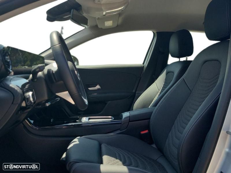 Mercedes-Benz A 200 Standard - 11