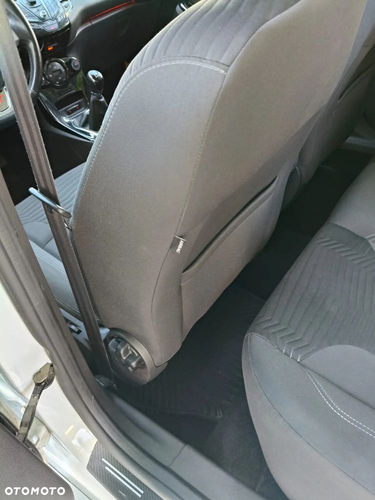 Ford Fiesta 1.0 EcoBoost S&S TITANIUM - 13