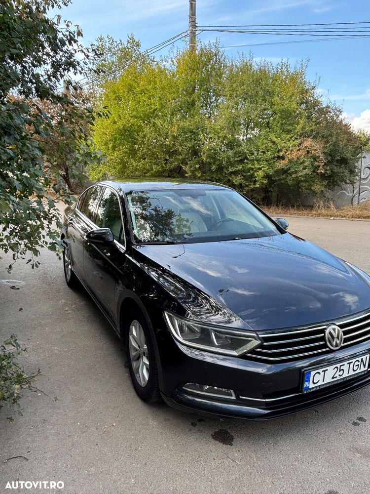 Volkswagen Passat 2.0 TDI DSG Comfortline - 4