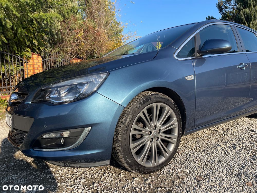 Opel Astra IV 1.4 T Cosmo - 3