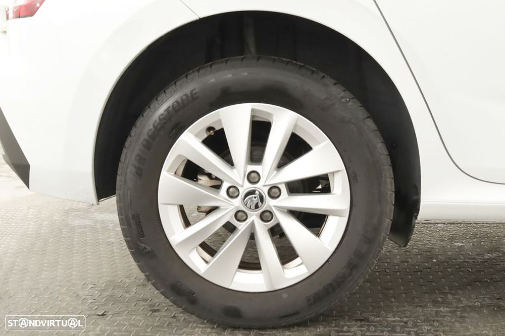 Skoda Kamiq 1.0 TSI DSG - 5