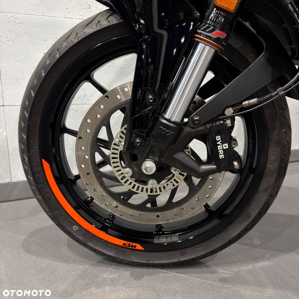 KTM Duke - 17
