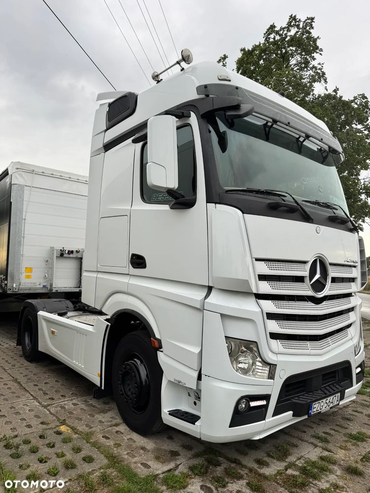 Mercedes-Benz Actros - 5