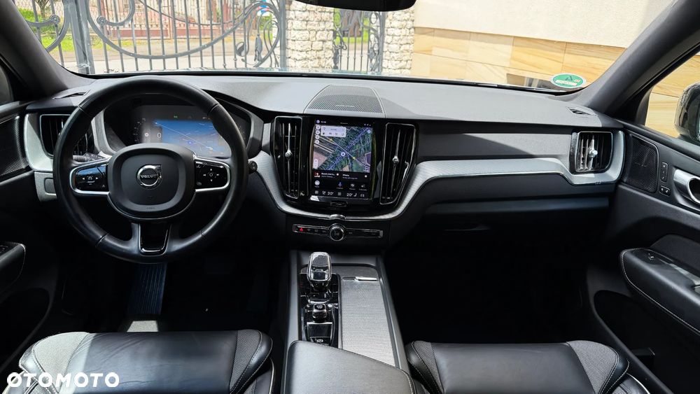 Volvo XC 60 B4 D Ultimate Dark - 22