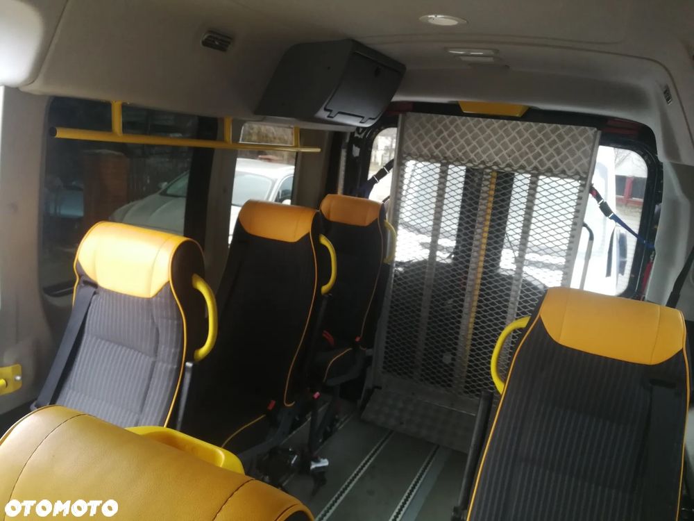 Ford Transit - 9