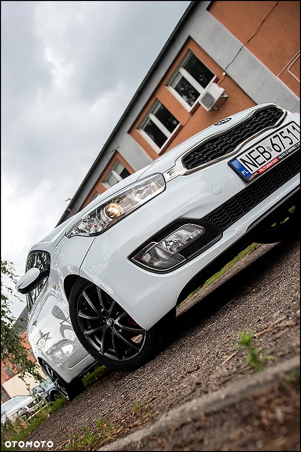 Kia ProCeed - 11