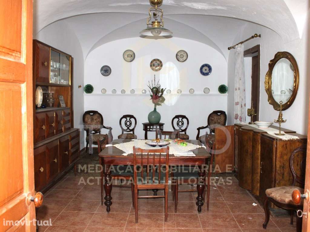 Casa Senhorial T3+3 na Vila Pitoresca de Barrancos - Grande imagem: 3/23