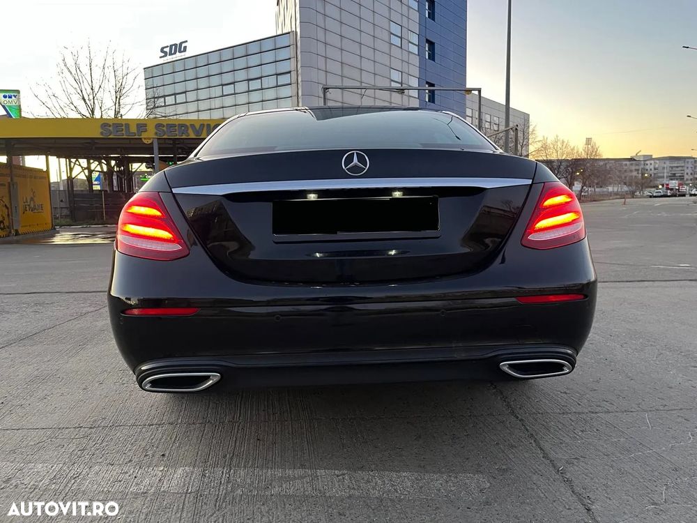 Mercedes-Benz E - 13