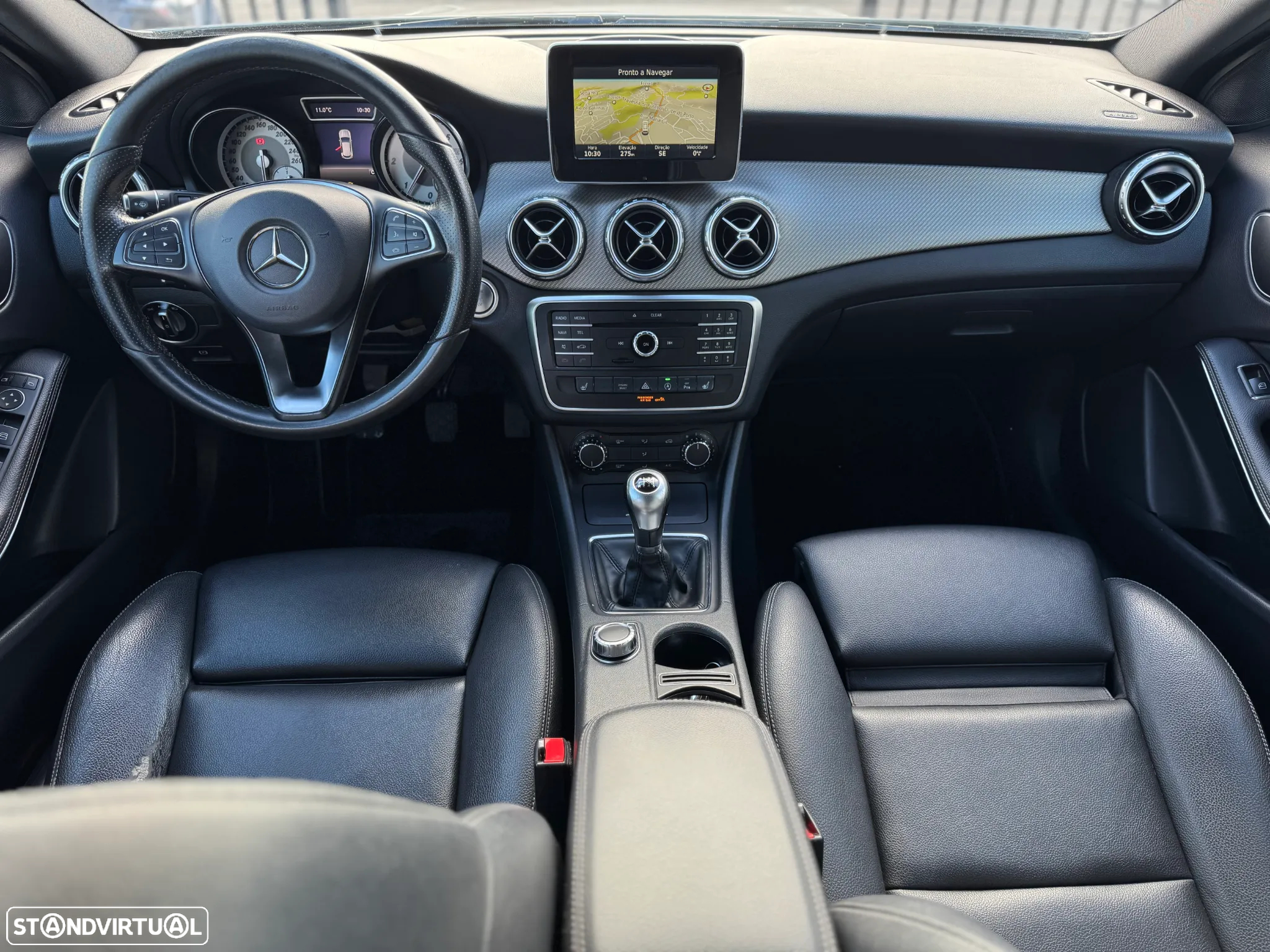 Mercedes-Benz GLA 200 d Activity Edition - 16