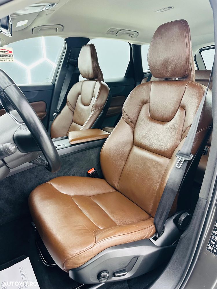 Volvo XC 60 D4 Geartronic Momentum Pro - 11