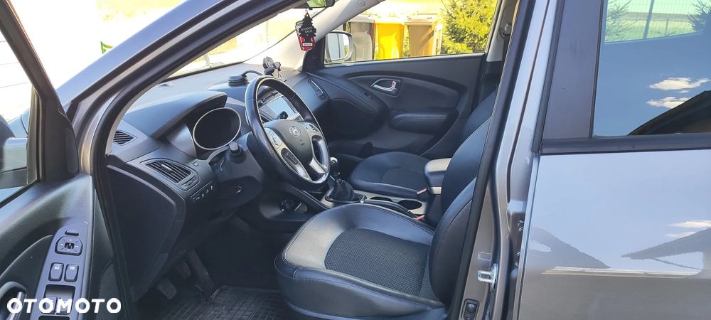 Hyundai ix35 1.7 CRDi Style 2WD - 12