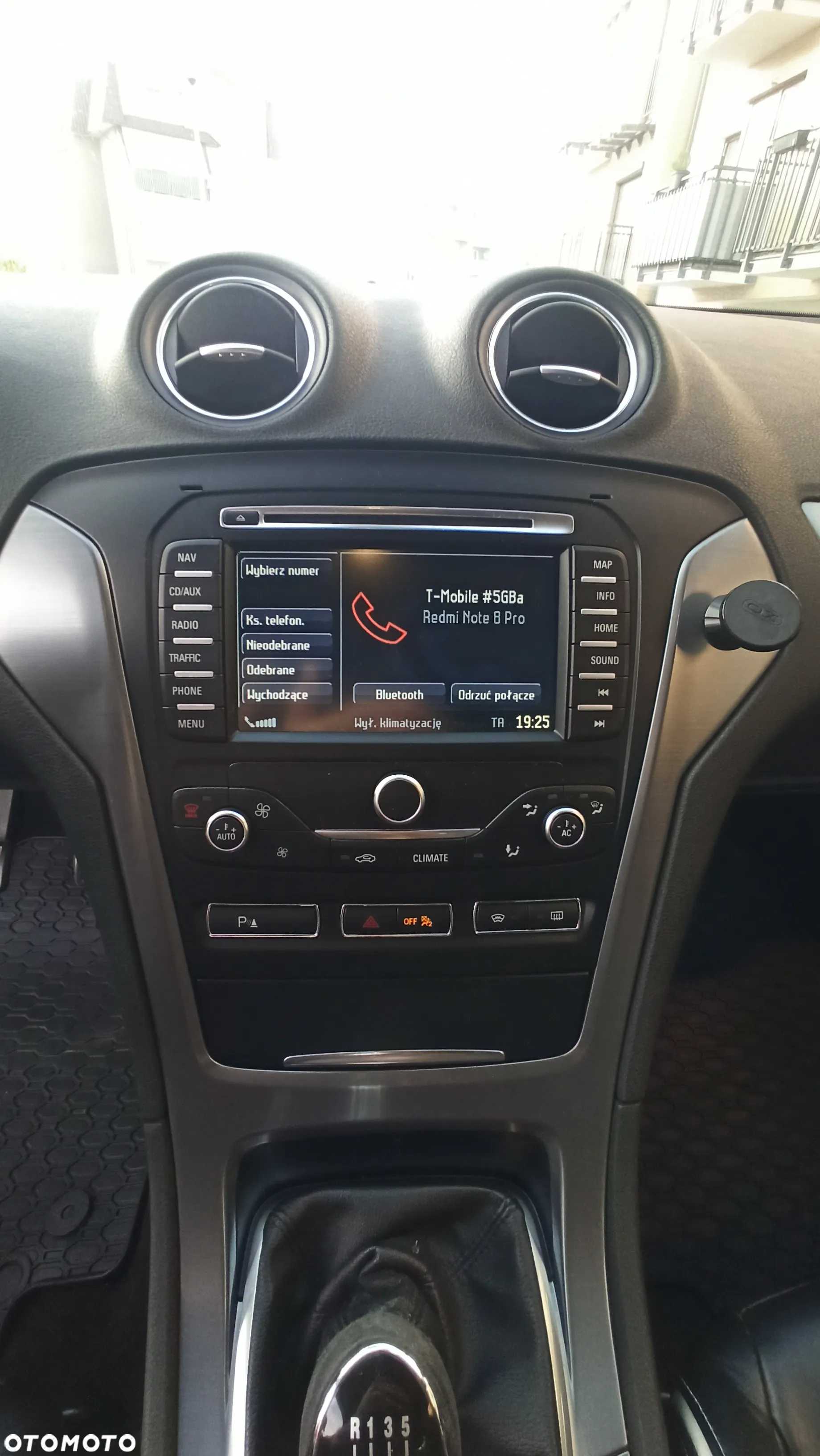 Ford Mondeo - 21