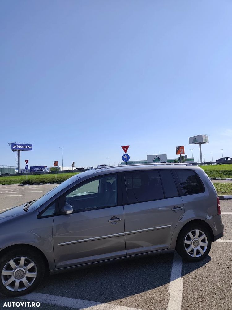 Volkswagen Touran Cross 1.4 TSI - 4