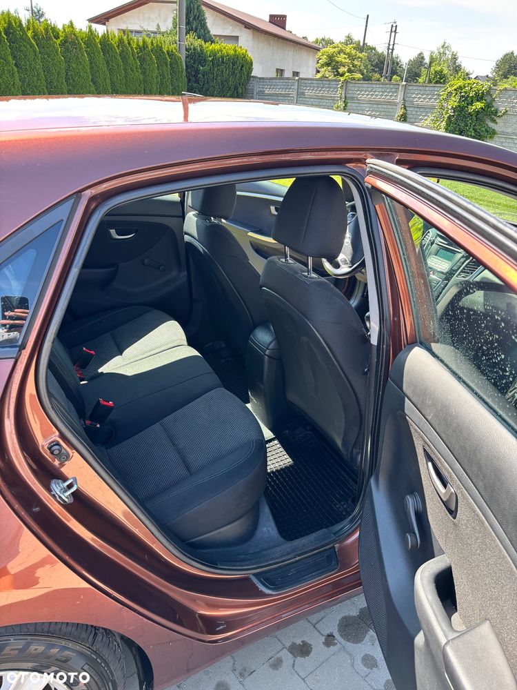 Hyundai i30 1.6 Classic - 6