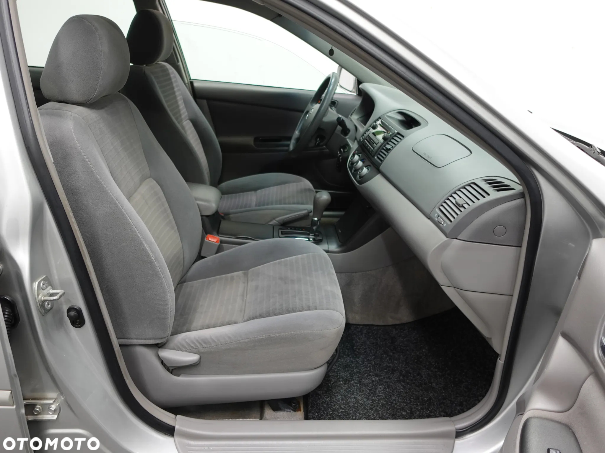 Toyota Camry 2.4 VVT-i - 30