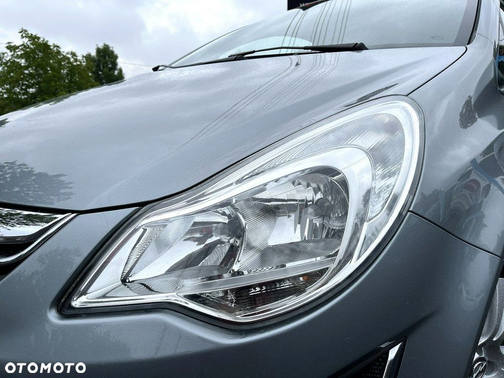 Opel Corsa 1.2 16V Edition 150 - 13