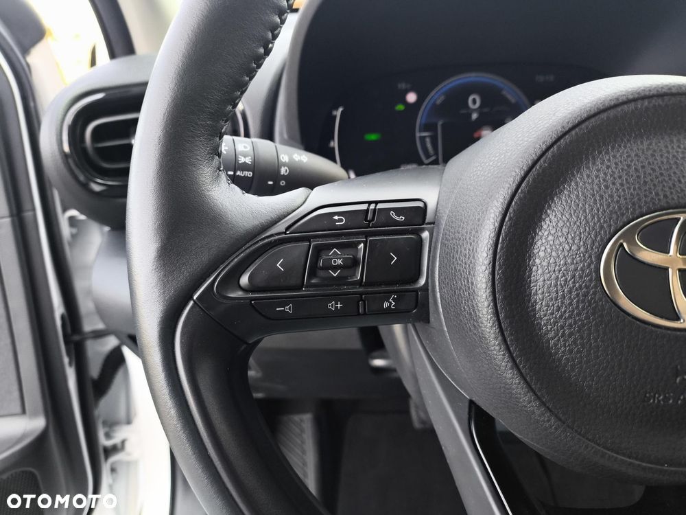 Toyota Yaris Hybrid 1.5 Style - 16