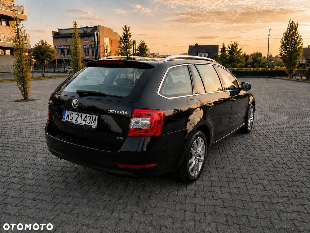 Skoda Octavia 2.0 TDI 4x4 Style DSG - 6