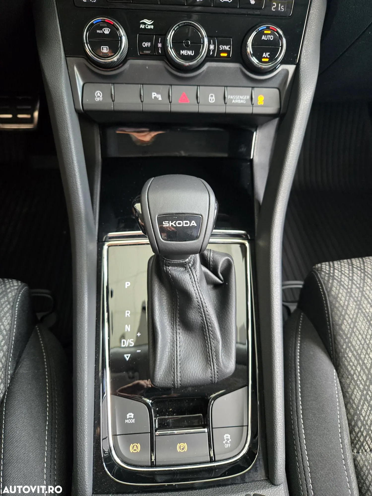 Skoda Karoq 1.5 TSI DSG Selection - 21
