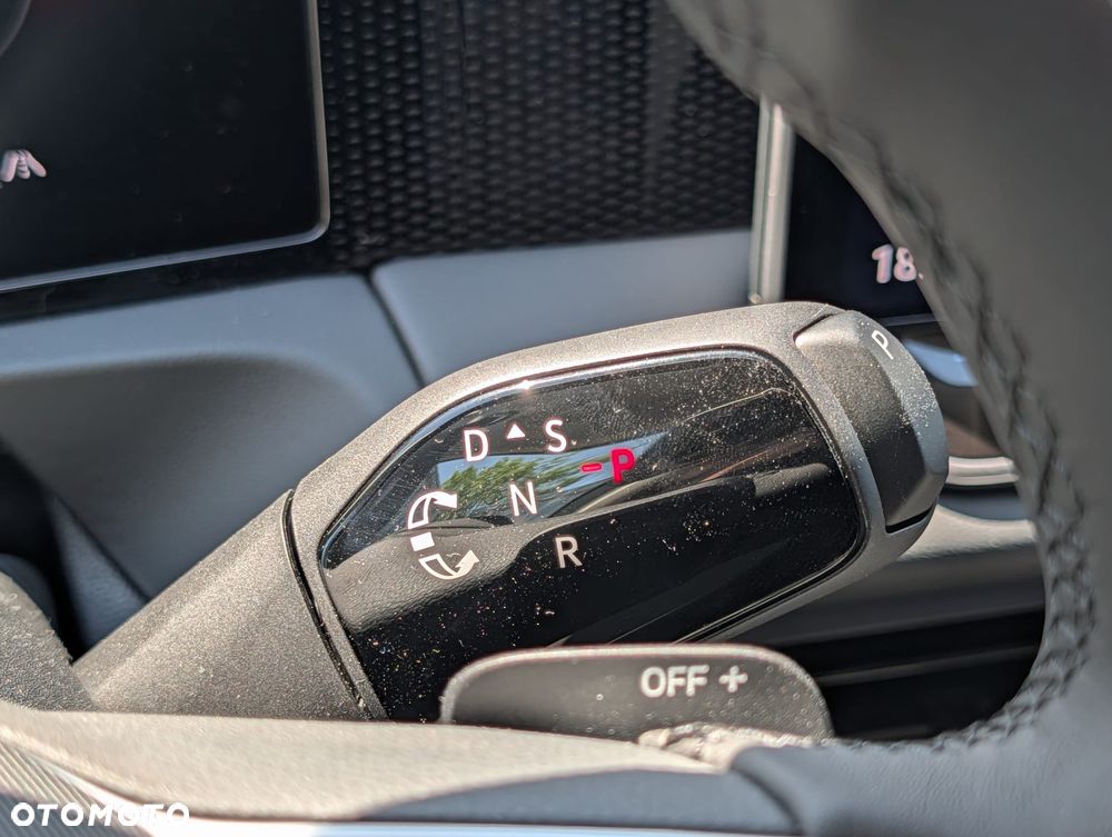 Volkswagen Tiguan 1.5 eTSI Life Plus DSG - 25