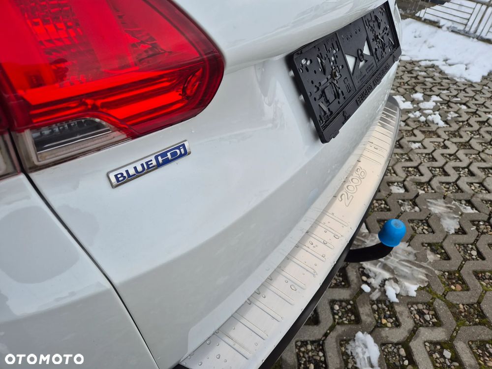 Peugeot 2008 1.6 BlueHDi Allure S&S - 8