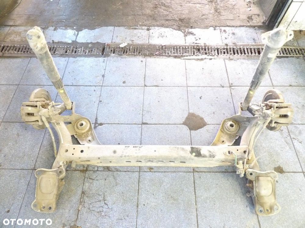 SKODA OCTAVIA III 3 KOMBI 2.0TDI TYLNA BELKA - 1