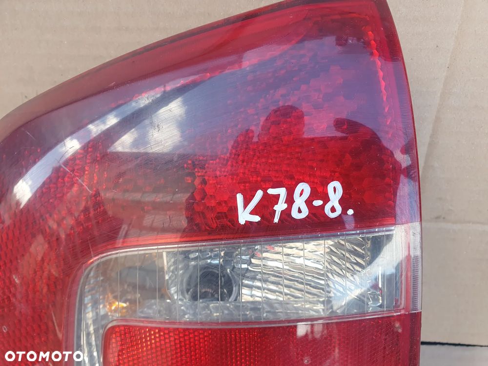 * LAMPA TYLNA LEWA TYŁ LEWO SKODA OCTAVIA 2 - 5