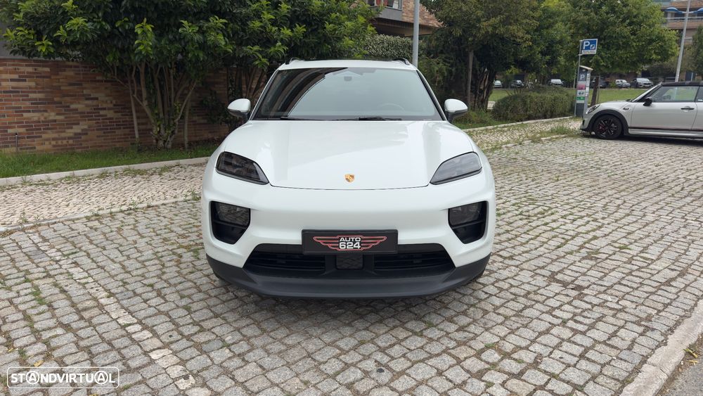 Porsche Macan Electric 4 - 2