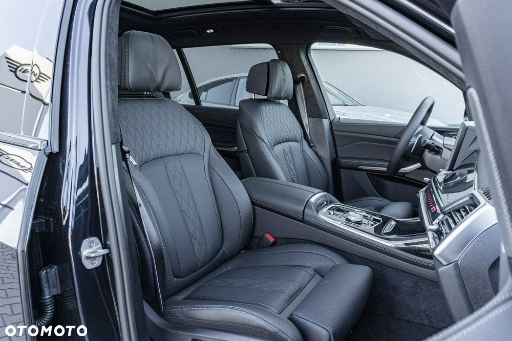 BMW X7 - 30
