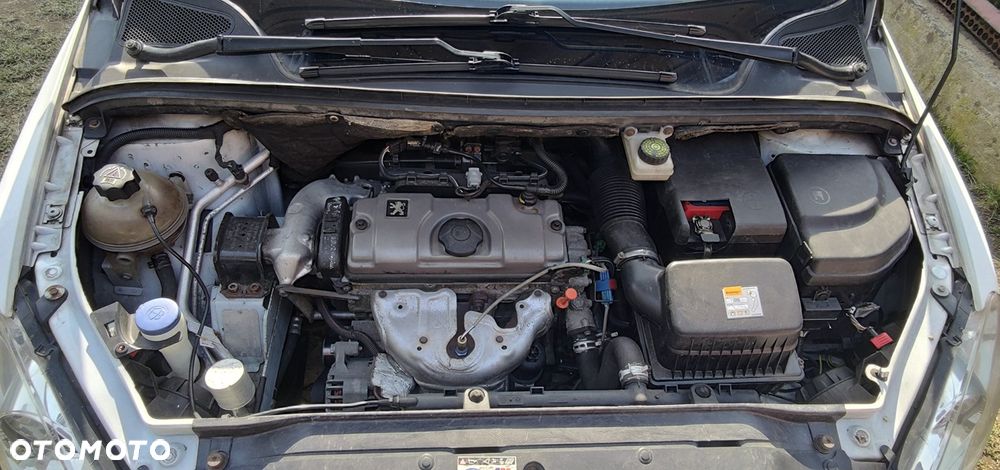 Peugeot 307 - 25