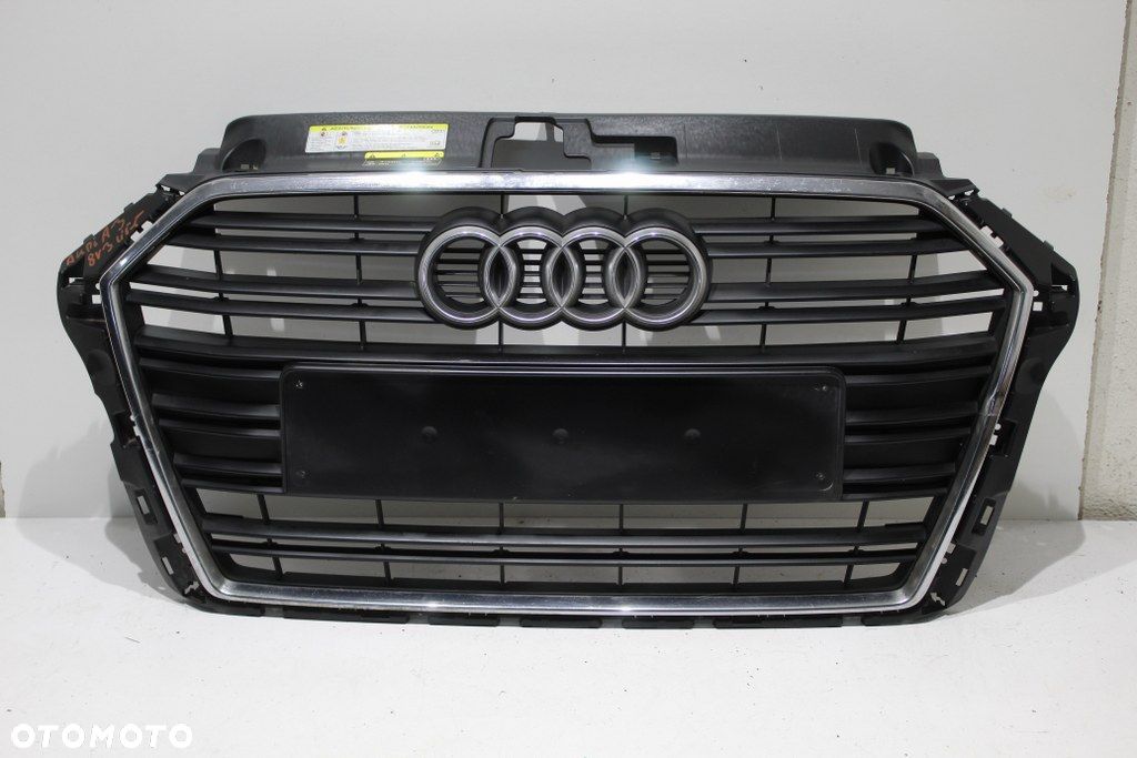 Audi A3 8V3 Grill - 1