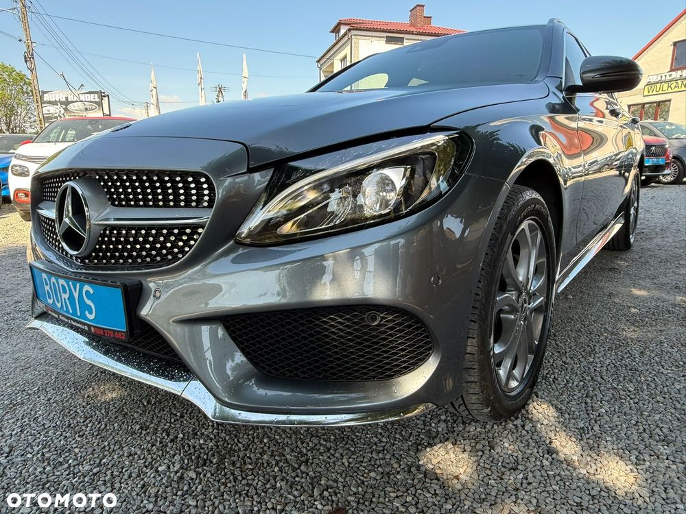 Mercedes-Benz Klasa C 220 d 4-Matic 9G-TRONIC - 37