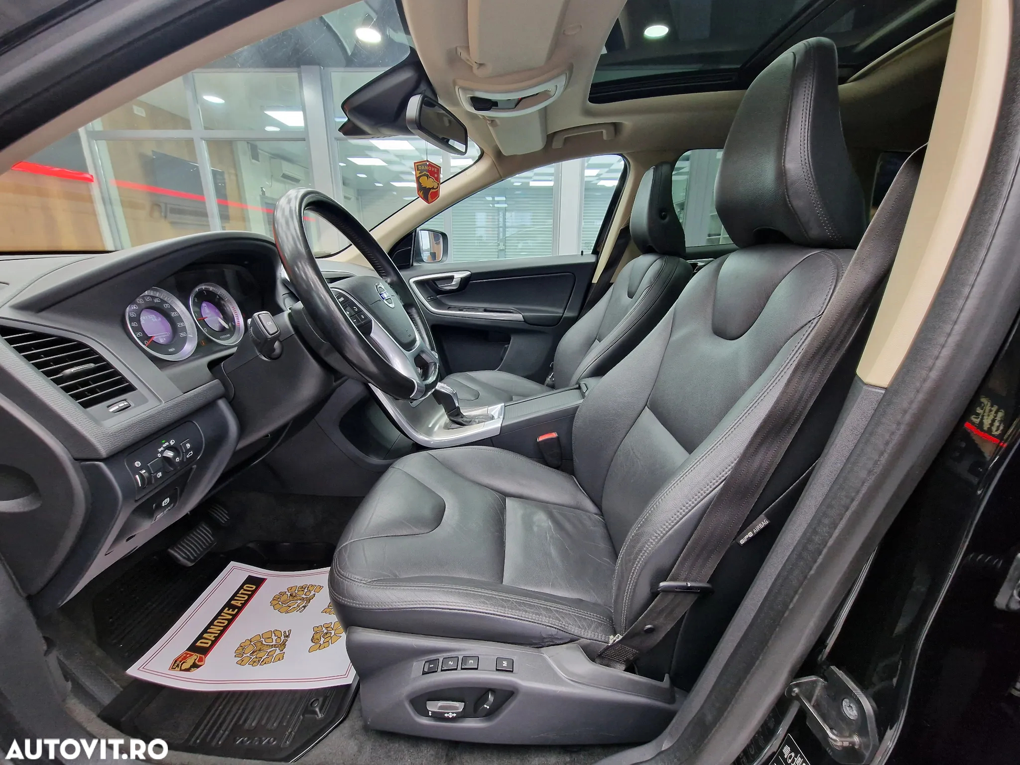 Volvo XC 60 - 6