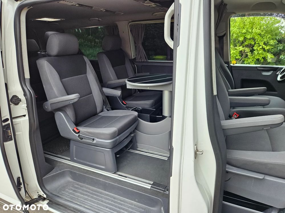 Volkswagen Multivan - 1