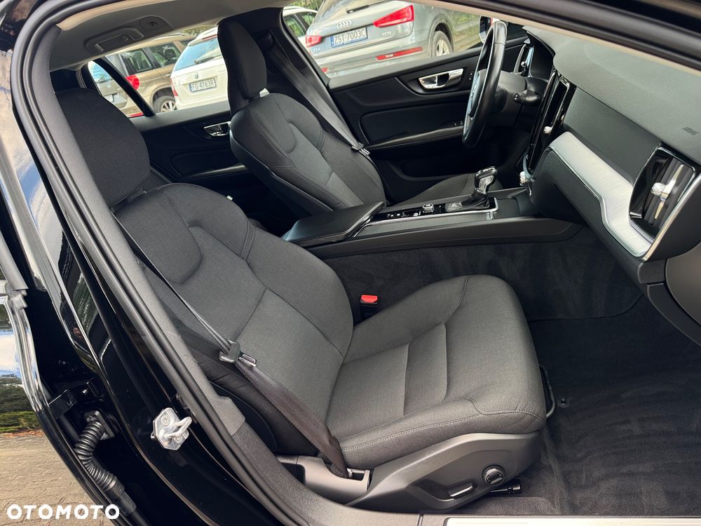 Volvo V60 D4 Geartronic Momentum - 8