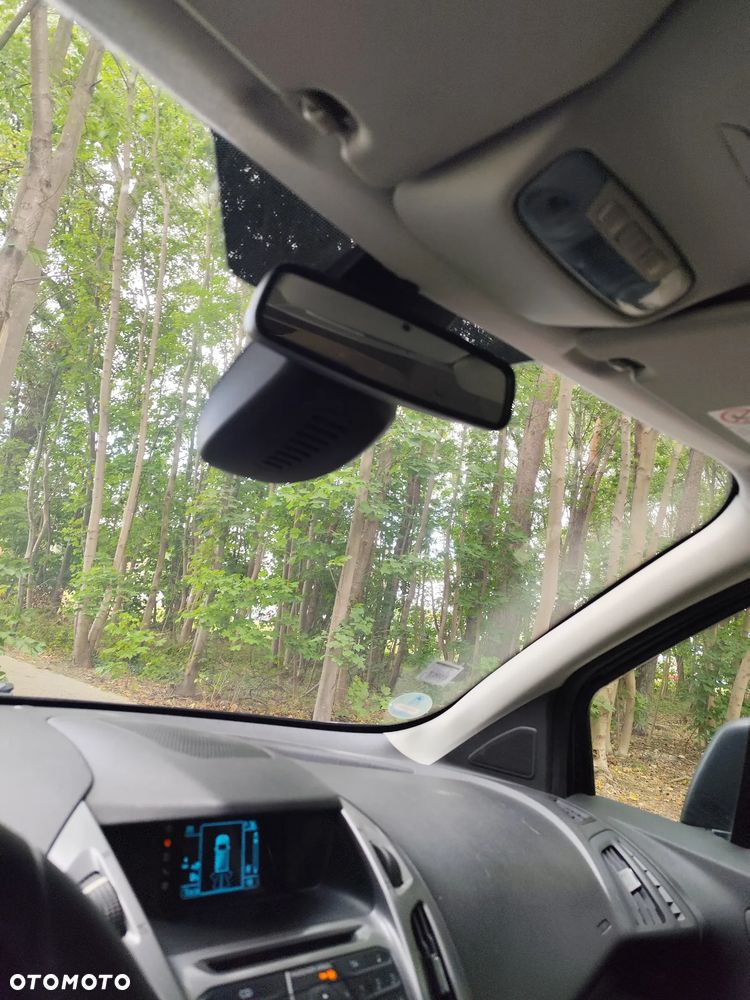 Ford Tourneo Connect Grand - 21