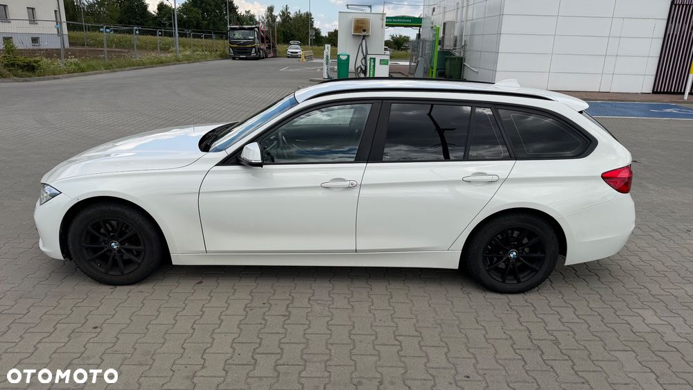 BMW Seria 3 318i - 41