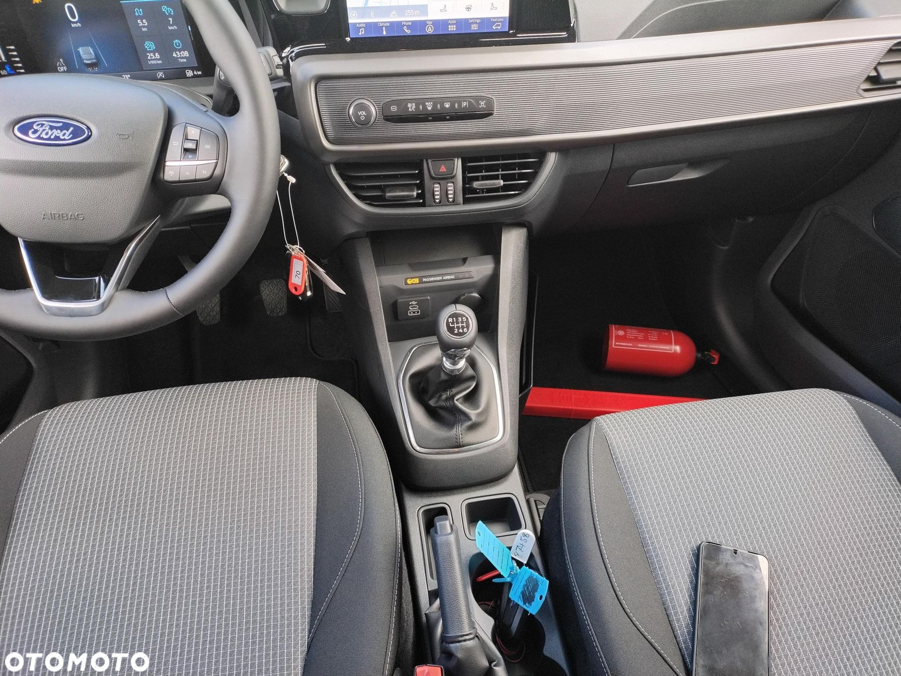Ford transit-courier - 10