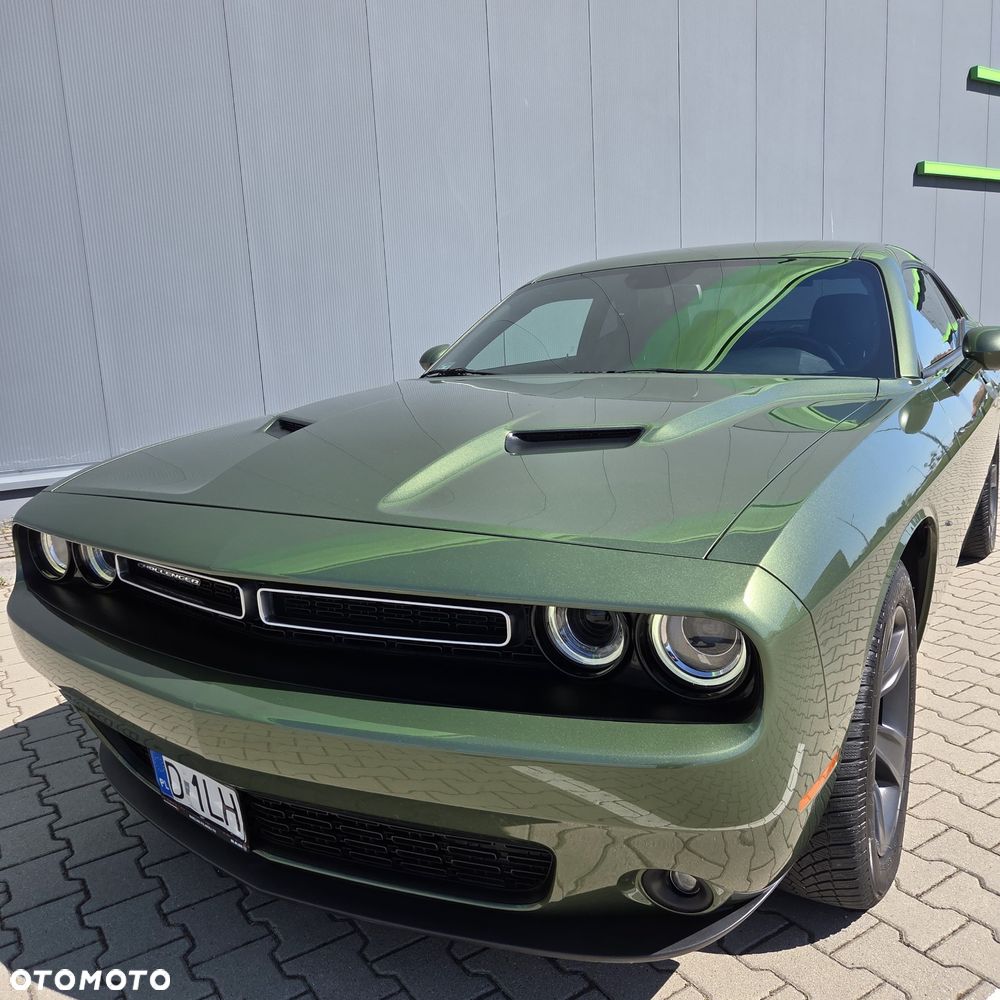 Dodge Challenger - 5
